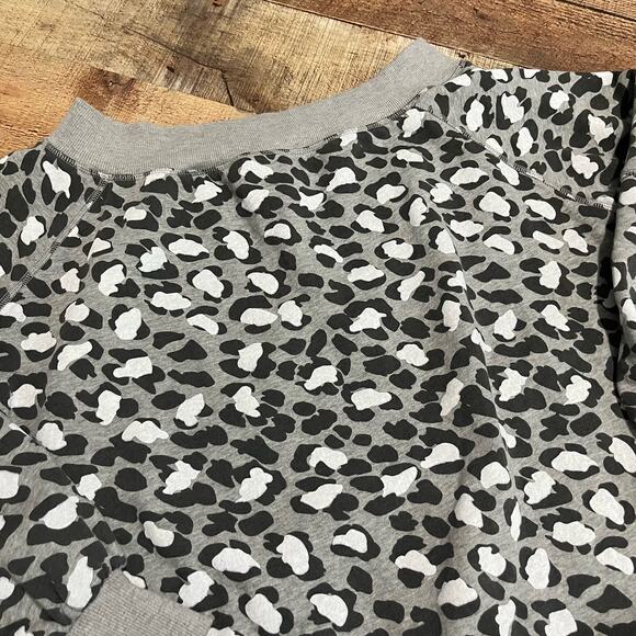 Easel Women's Black Gray White Leopard 100% Cotton Boxy Sweatshirt Sz L - Picture 4 of 6